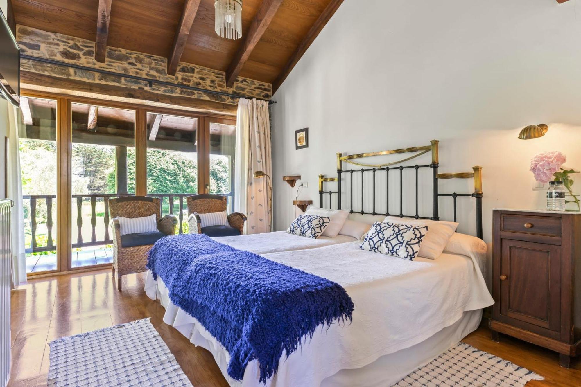 카스트로폴 Casa Peleyon B&B 외부 사진