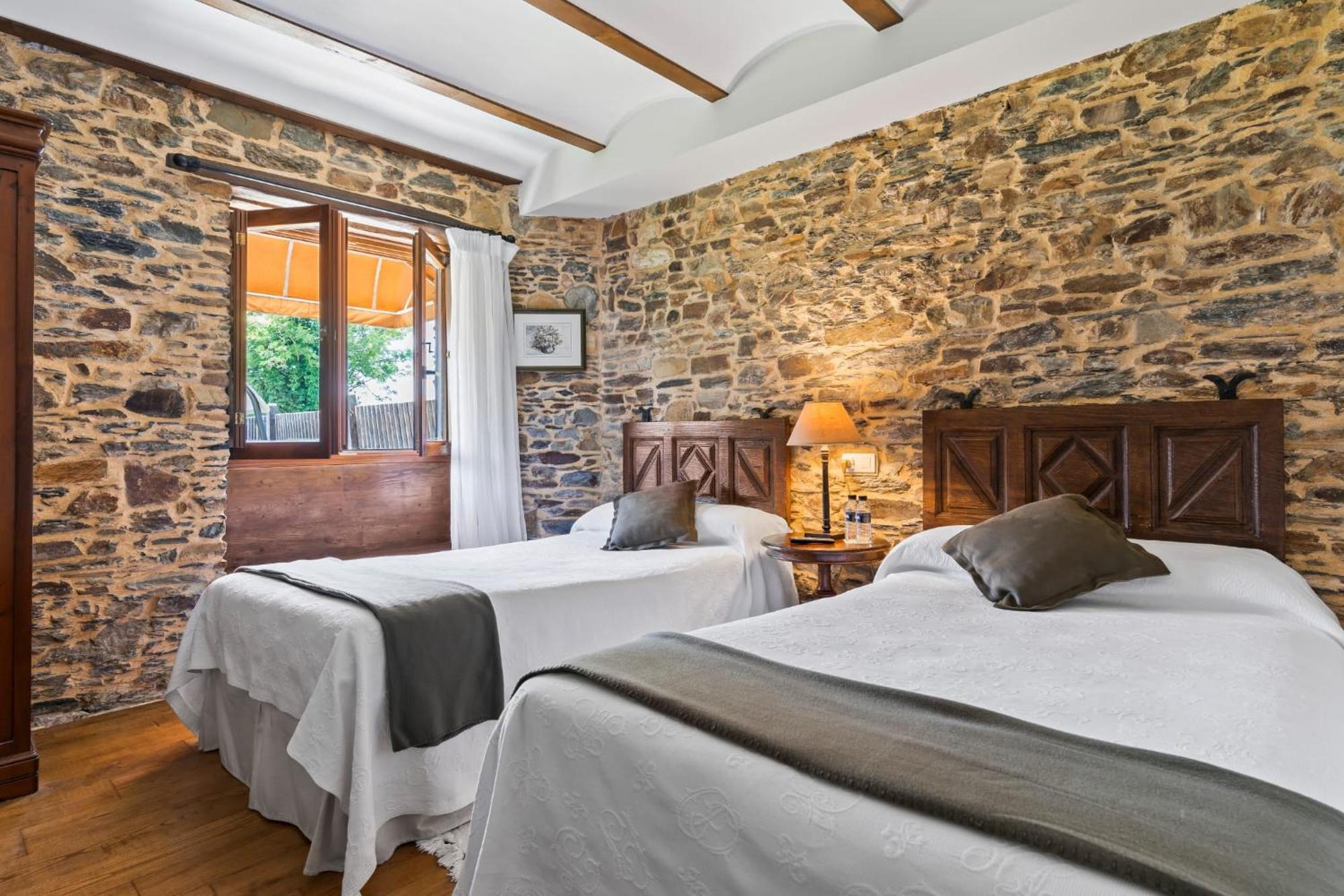 카스트로폴 Casa Peleyon B&B 외부 사진