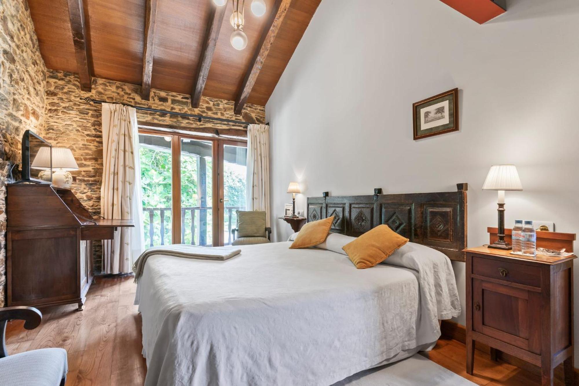 카스트로폴 Casa Peleyon B&B 외부 사진