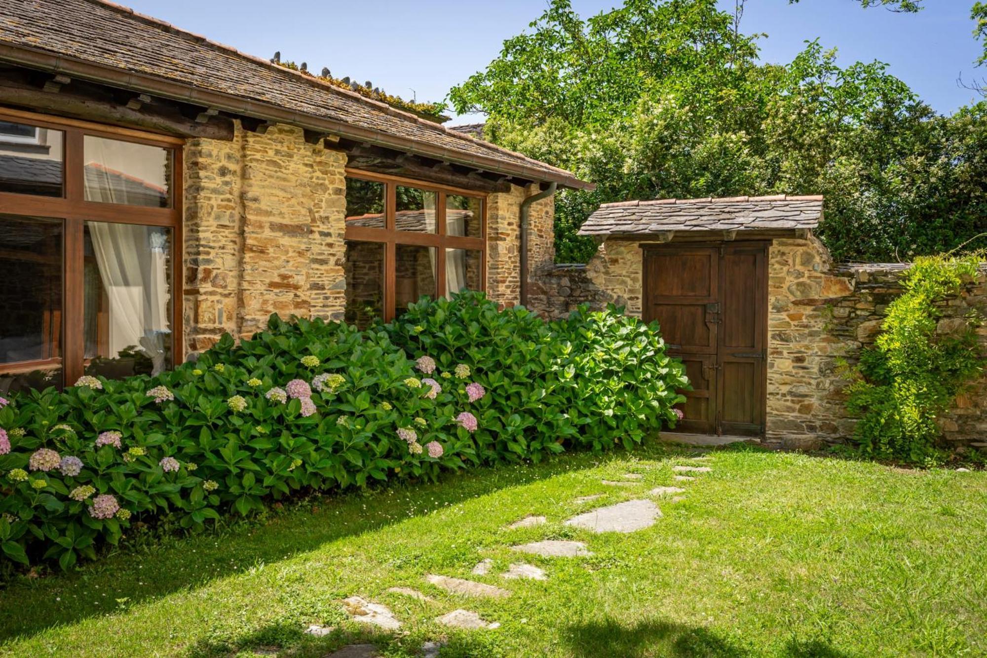 카스트로폴 Casa Peleyon B&B 외부 사진