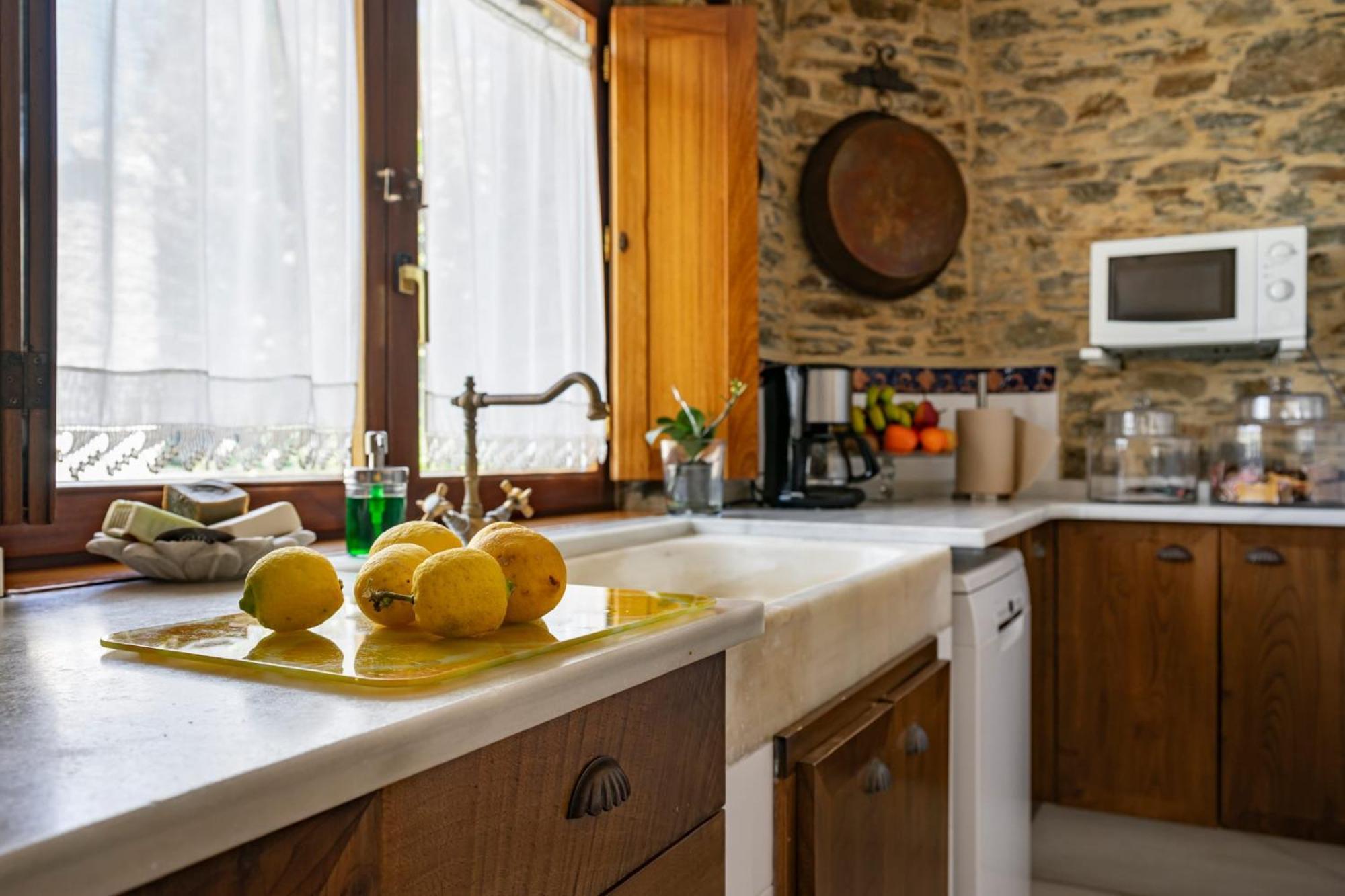 카스트로폴 Casa Peleyon B&B 외부 사진