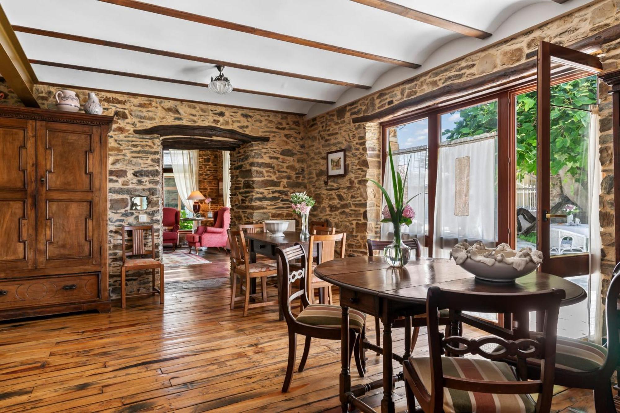 카스트로폴 Casa Peleyon B&B 외부 사진