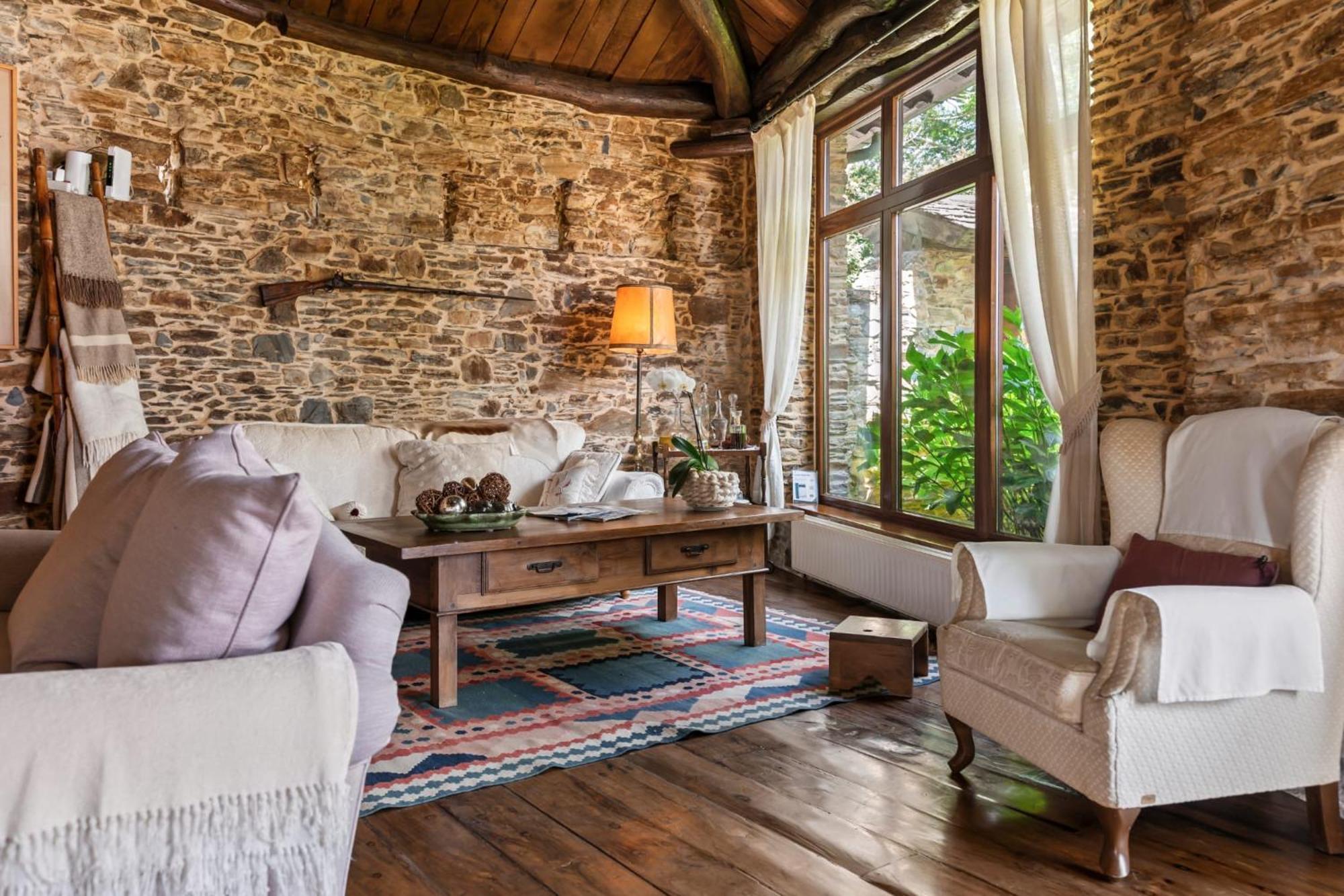 카스트로폴 Casa Peleyon B&B 외부 사진