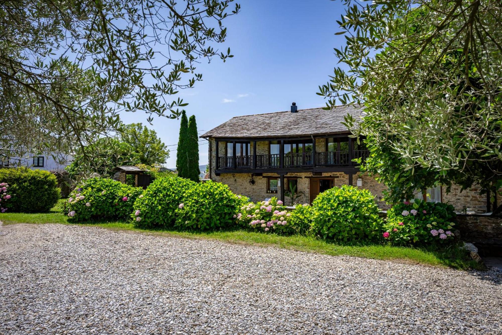 카스트로폴 Casa Peleyon B&B 외부 사진