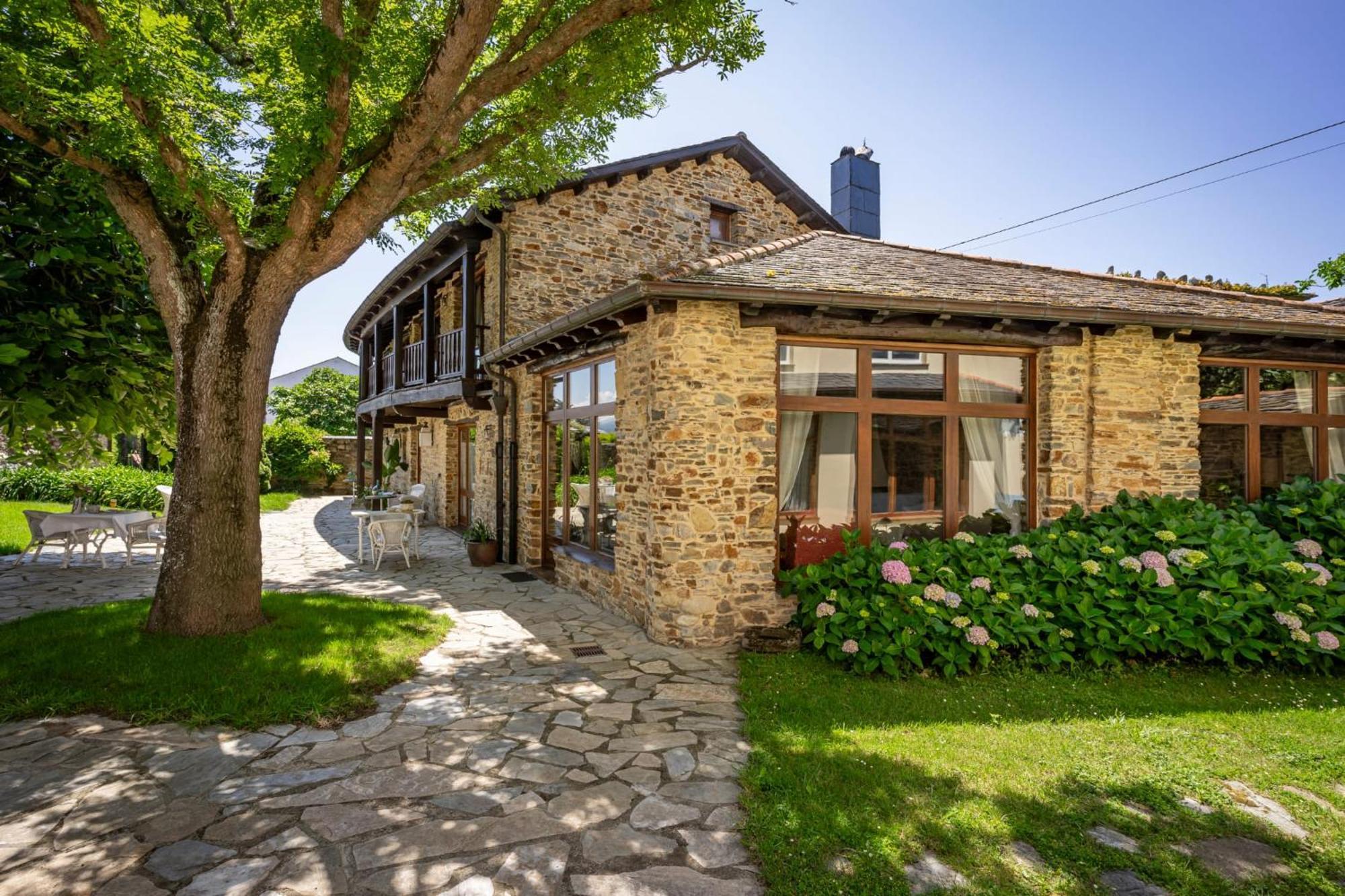 카스트로폴 Casa Peleyon B&B 외부 사진